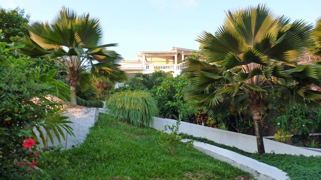 Petit Amour Villa Glacis  Exterior photo
